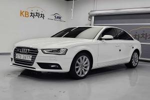 아우디 A4(4세대)